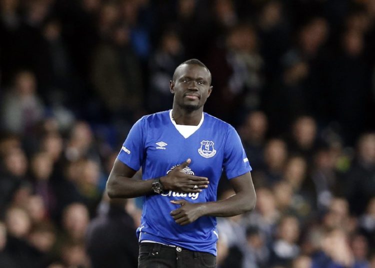 Un club anglais officialise la signature d’Oumar Niasse