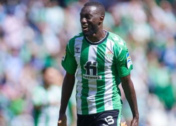 Le départ d’Youssouf Sabaly pour la CAN perturbe le Betis Séville