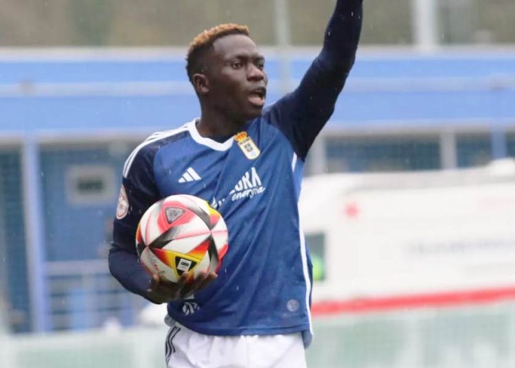 Real Oviedo officialise la prolongation et la montée de Lamine Gueye en équipe première