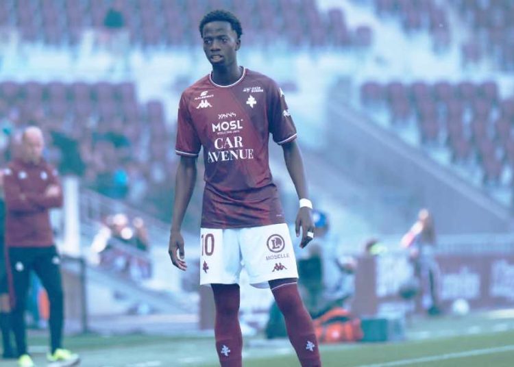 Slavia Prague accélère pour finaliser la signature de Papa Amadou Diallo